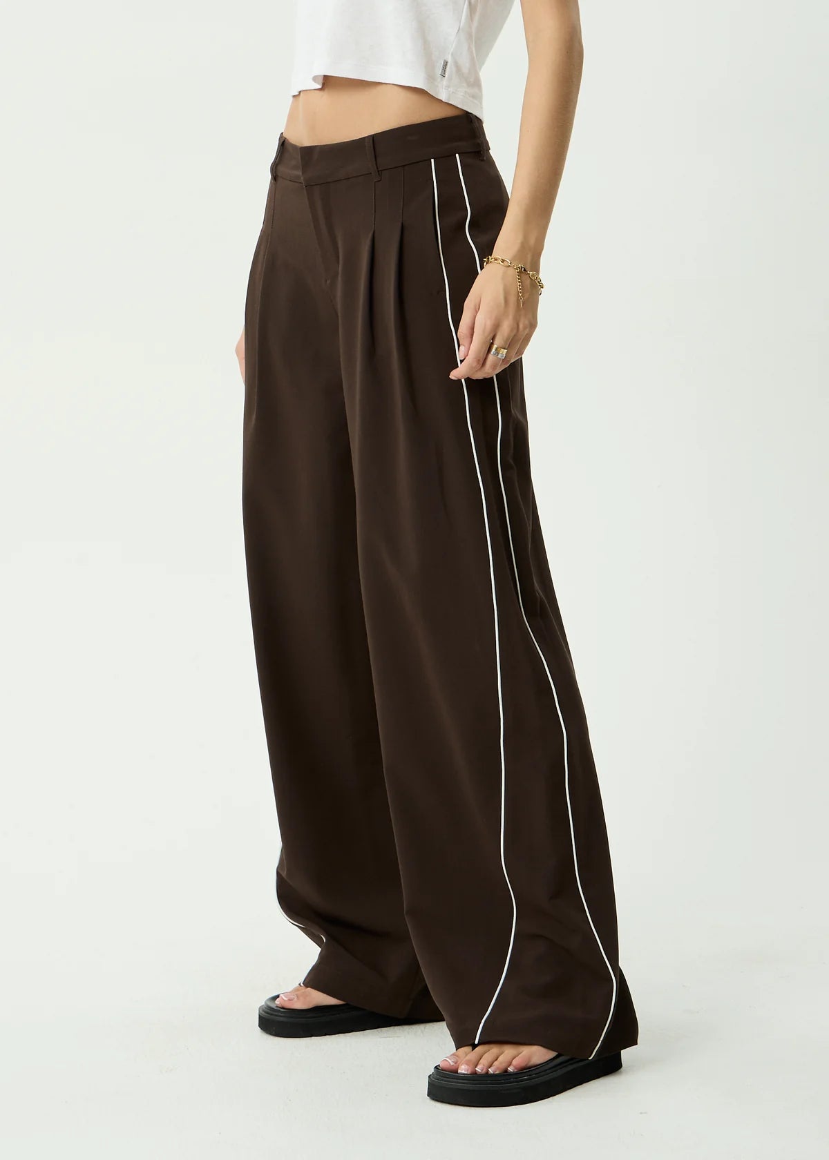 Dita Low Rise Trouser - Coffee