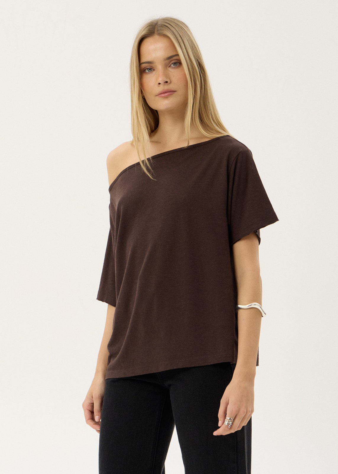 Sabina Off Shoulder Tee - Coffee