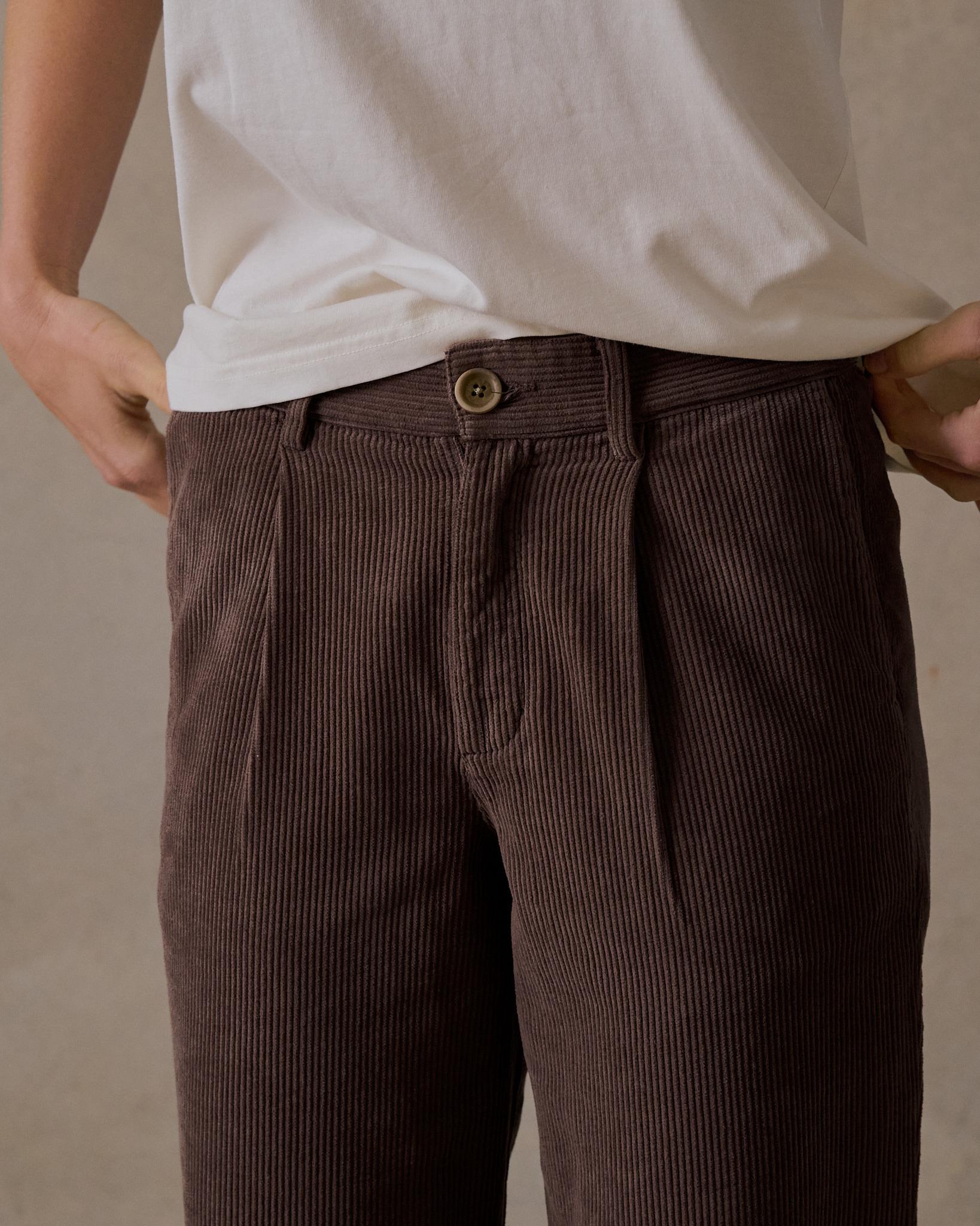 Classic Cord Pants - Brown