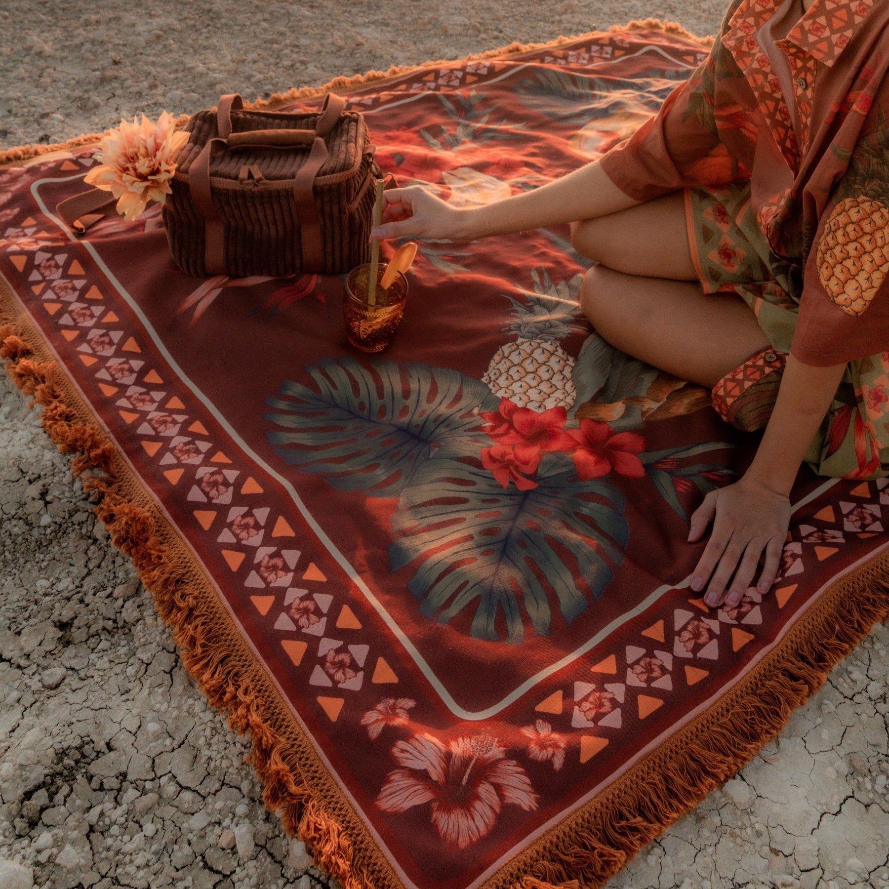 Cuban Tropical Picnic Rug - Bronze