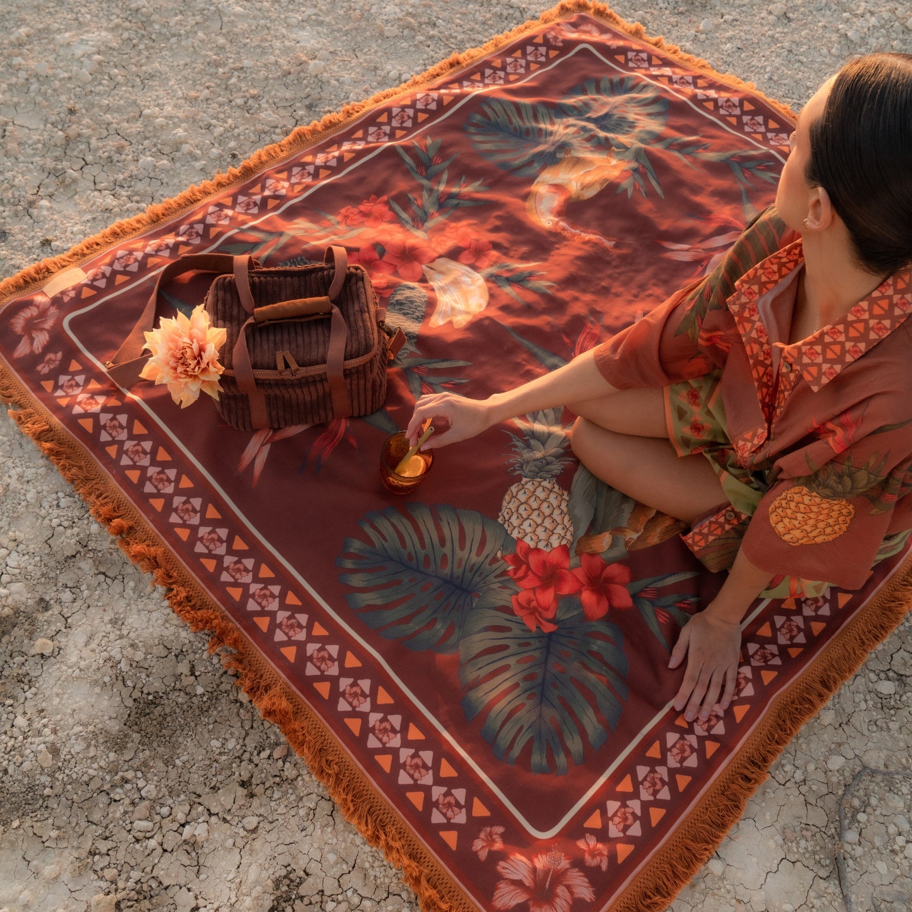 Cuban Tropical Picnic Rug - Bronze
