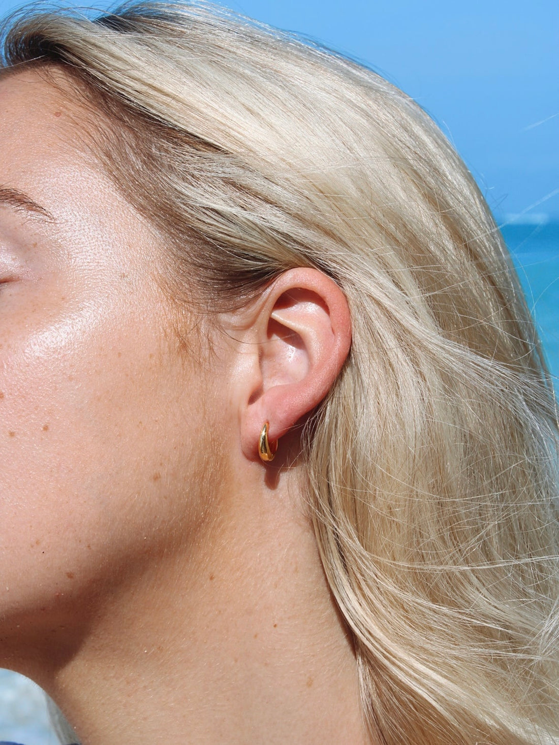 Island Glow Hoops - 18k Gold Vermeil