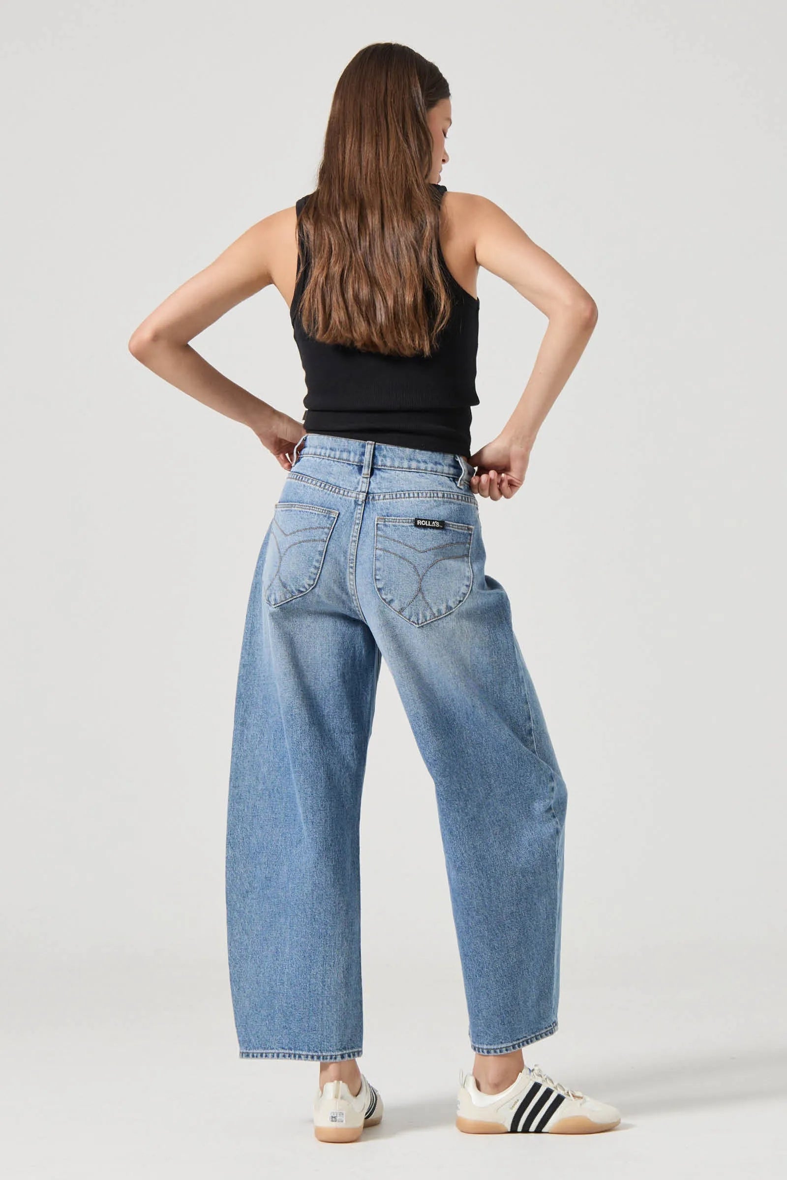 Gigi Barrel - Brad Blue