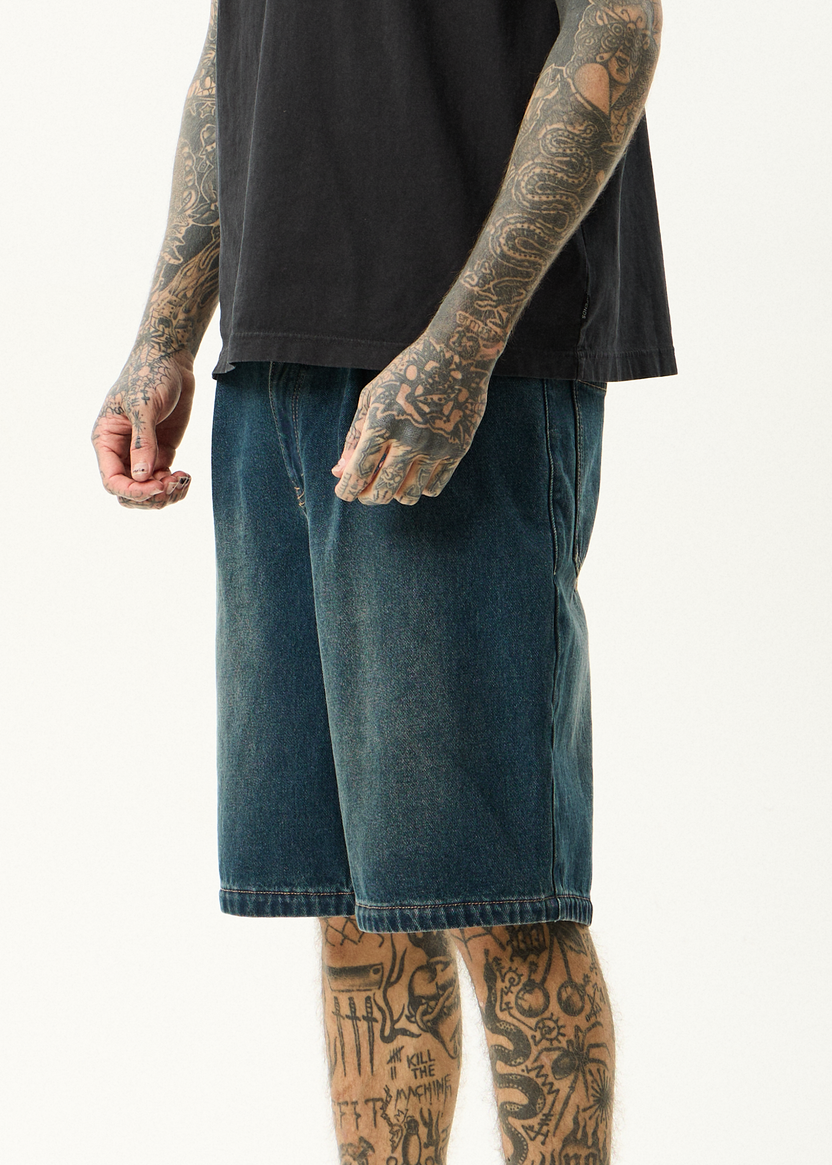 Fast Forward - Denim Ultra Baggy Pleated Short 24" - Vintage Wash