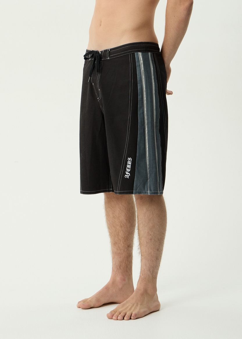 Forum - Surf Related V2 Boardshort 22" - Black
