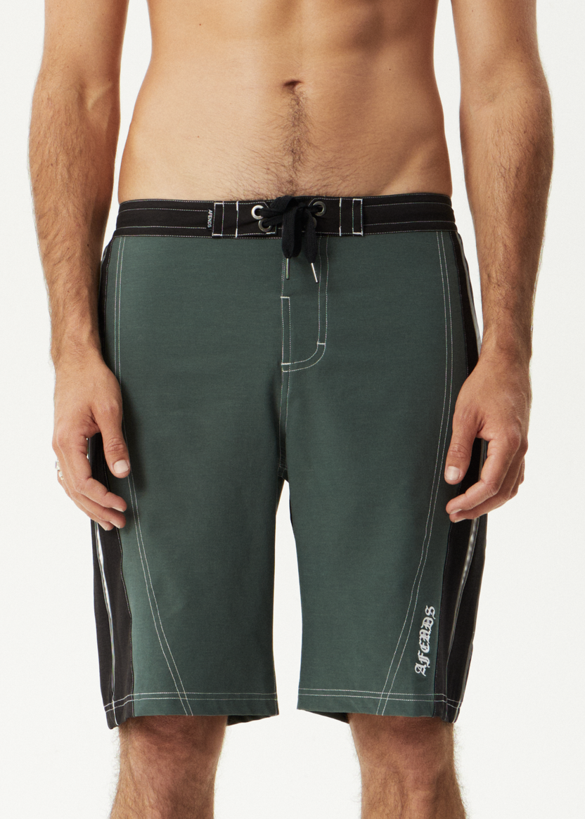 Forum - Surf Related Boardshort 22" - Pine