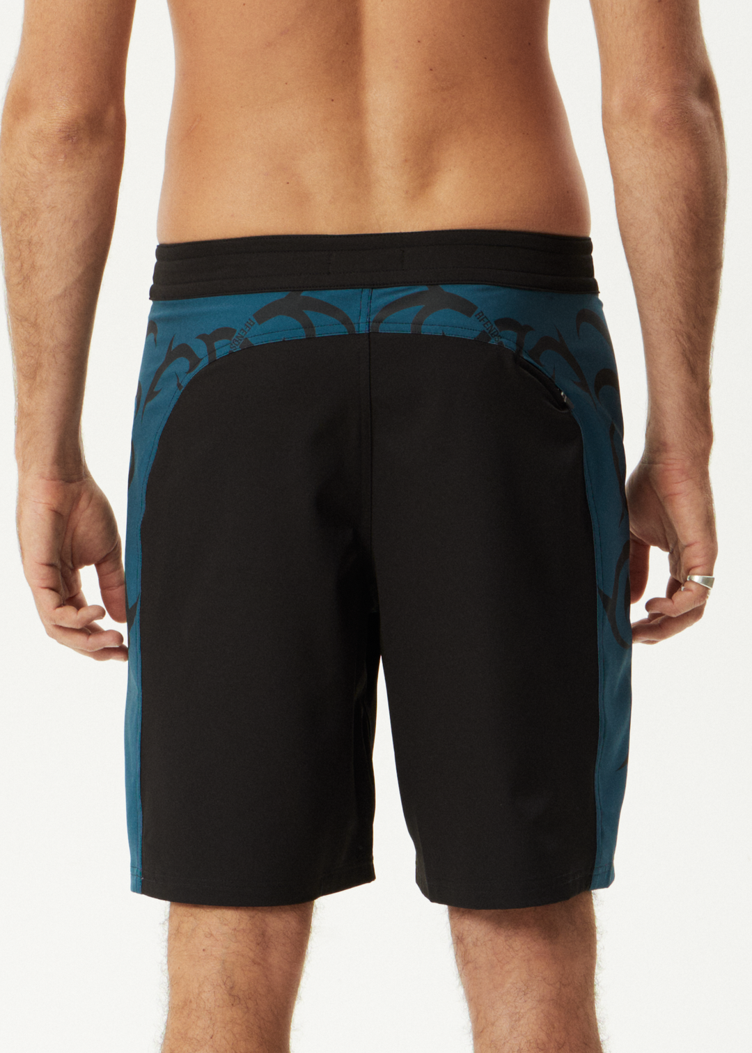 My Tribe Surf Related V2 Boardshort 20" - Black