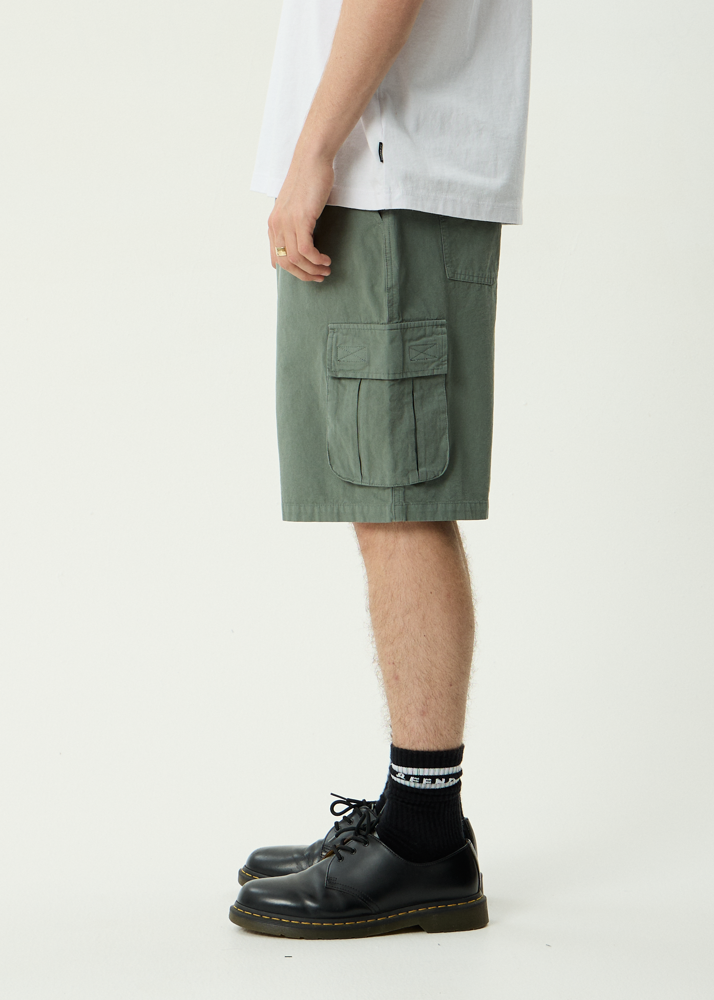 Summit - Pleated Cargo Short 22" - Washed Sycamore