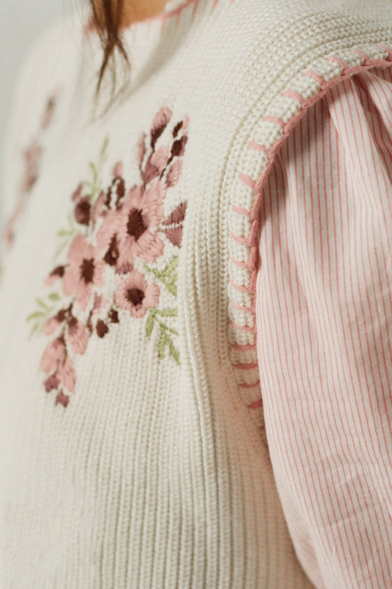 Clara Vest - Oat