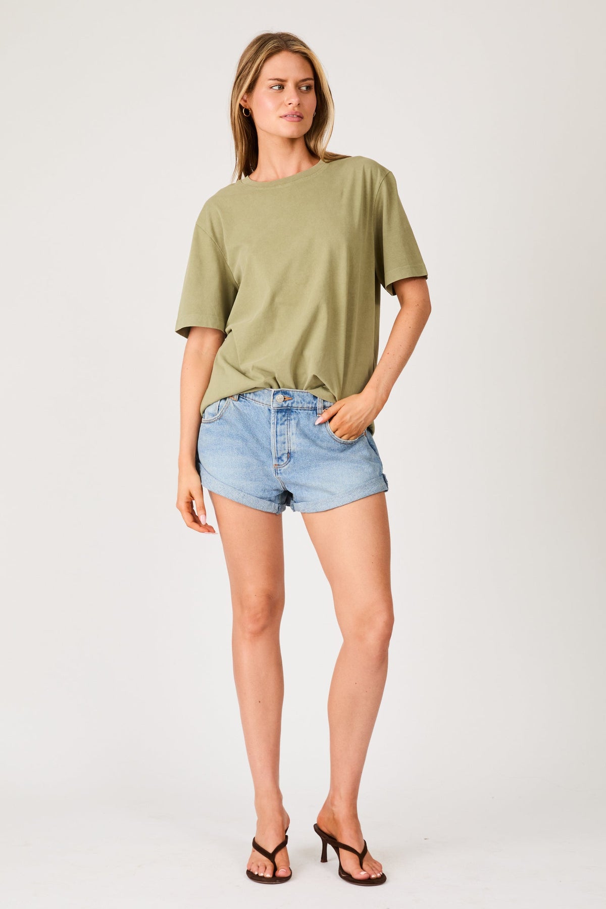 Sunday Tee - Summer Olive