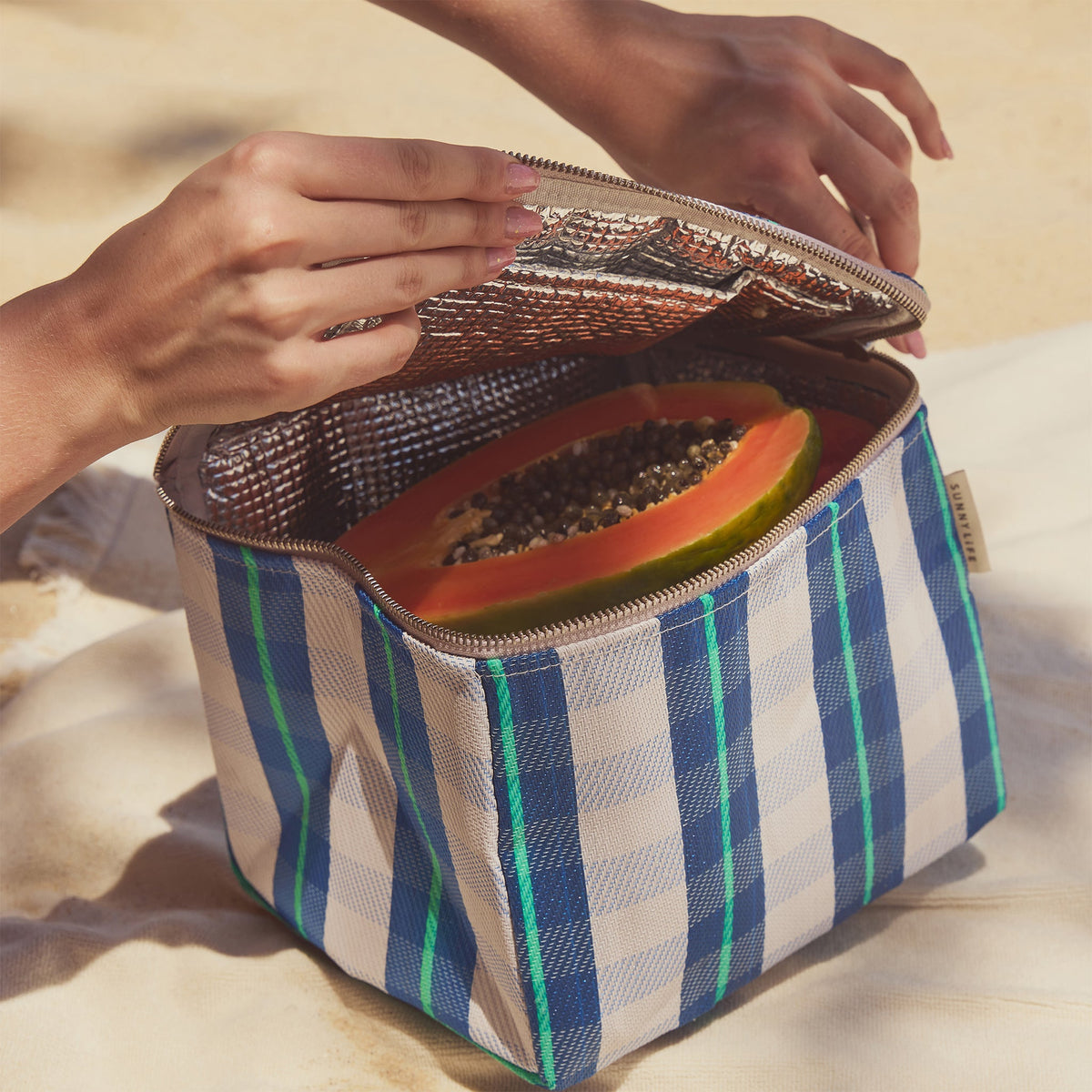 Recycled Nylon Lunch Cooler Bag - La Mer Blue Neon