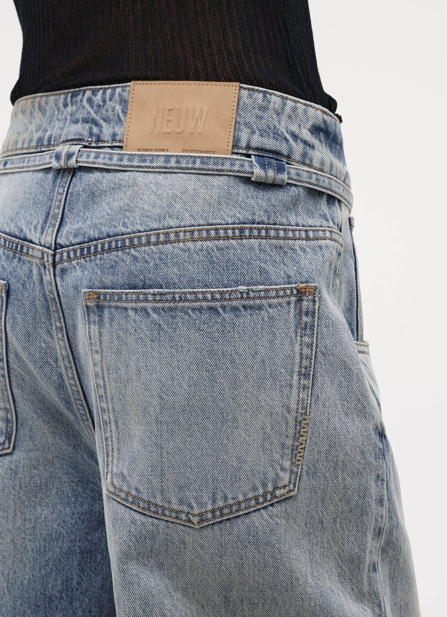 Yoko Baggy - Runway
