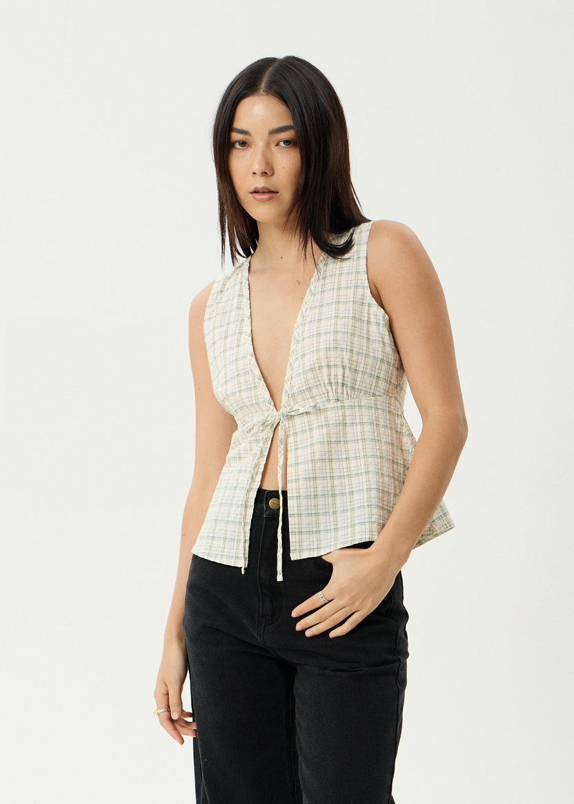Legacy - Seersucker Sleeveless Top - Boa Check