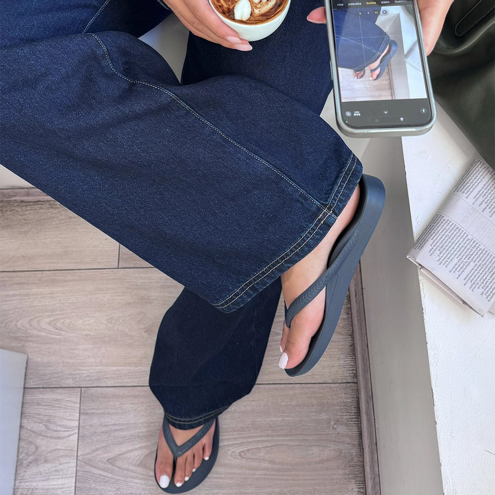 Arch Support Thongs - Navy