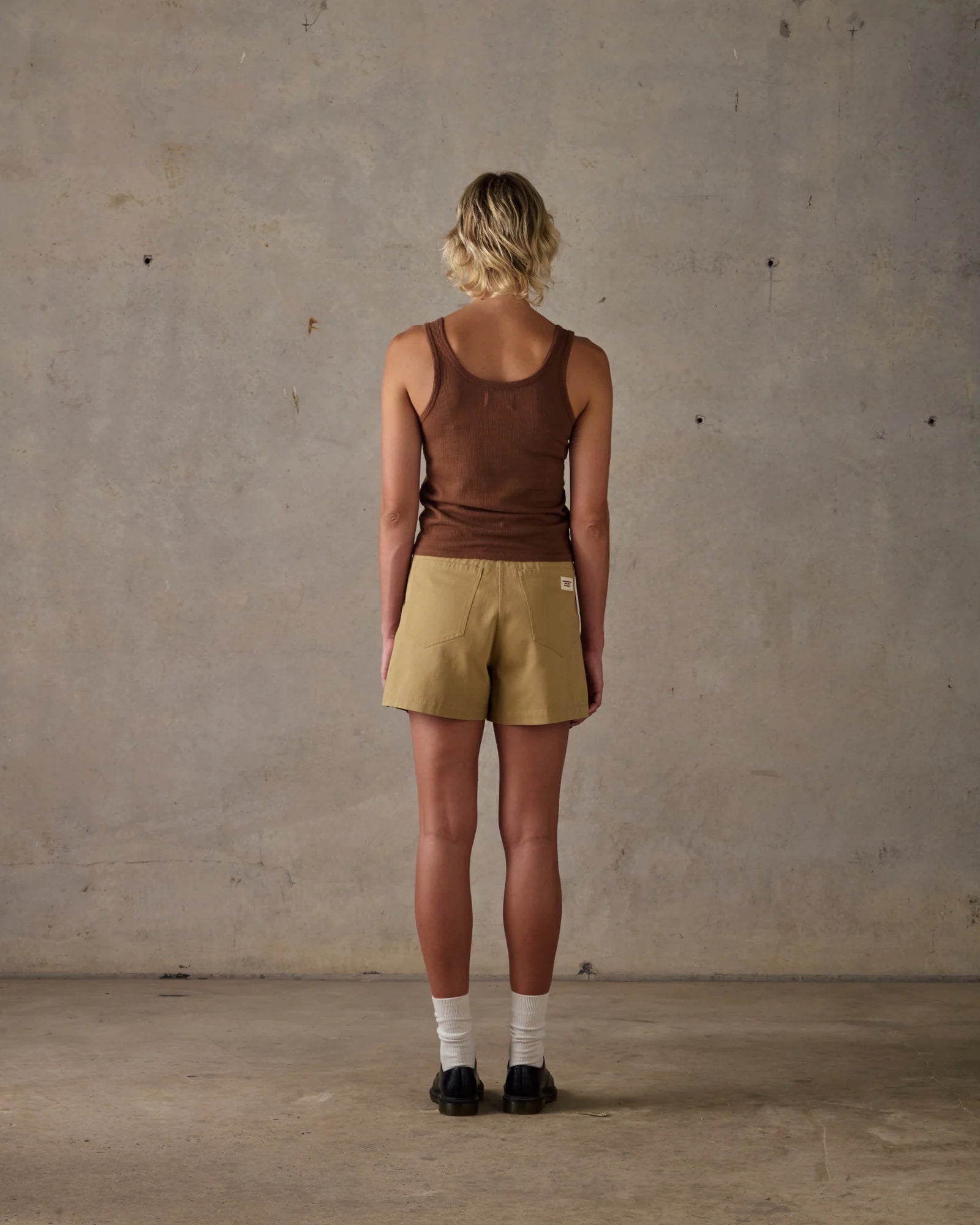 Double Pleated Twill Shorts - Tan