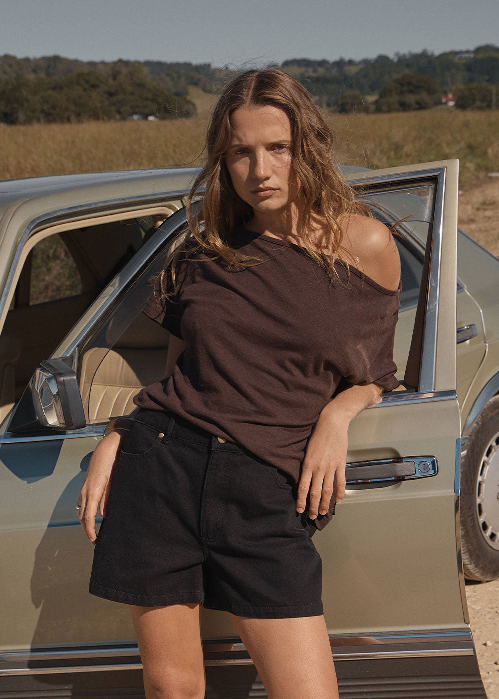 Sabina Off Shoulder Tee - Coffee
