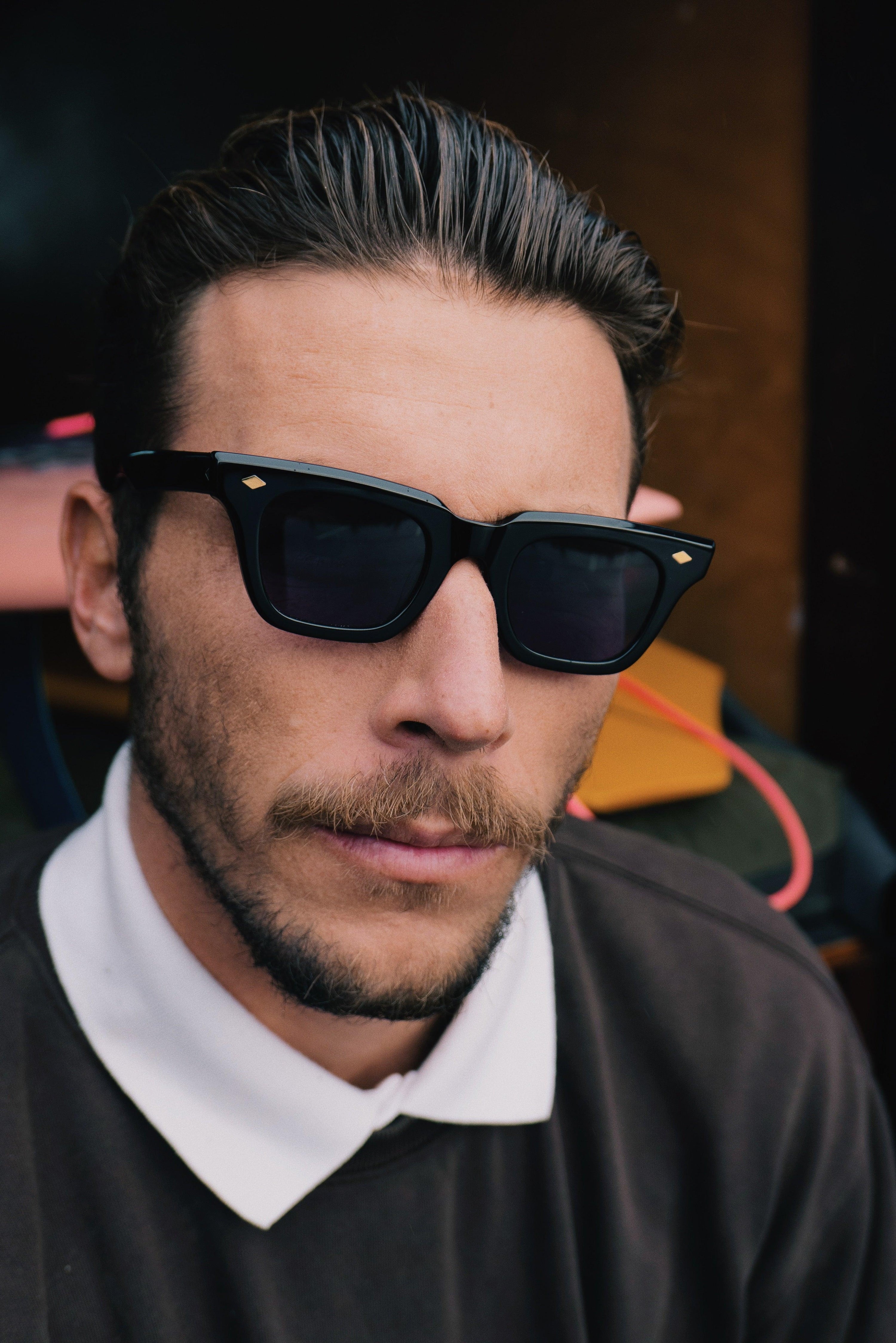 Stereo - Black Polished / Black