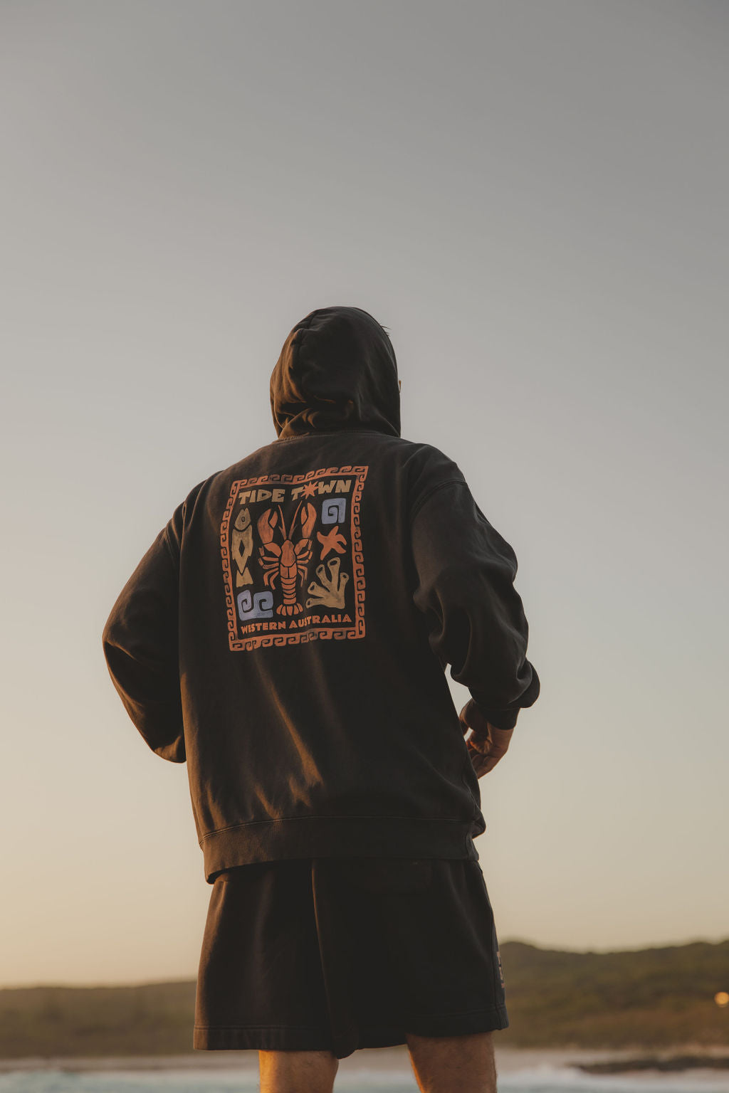 Tide Town Lobster Hood - Black