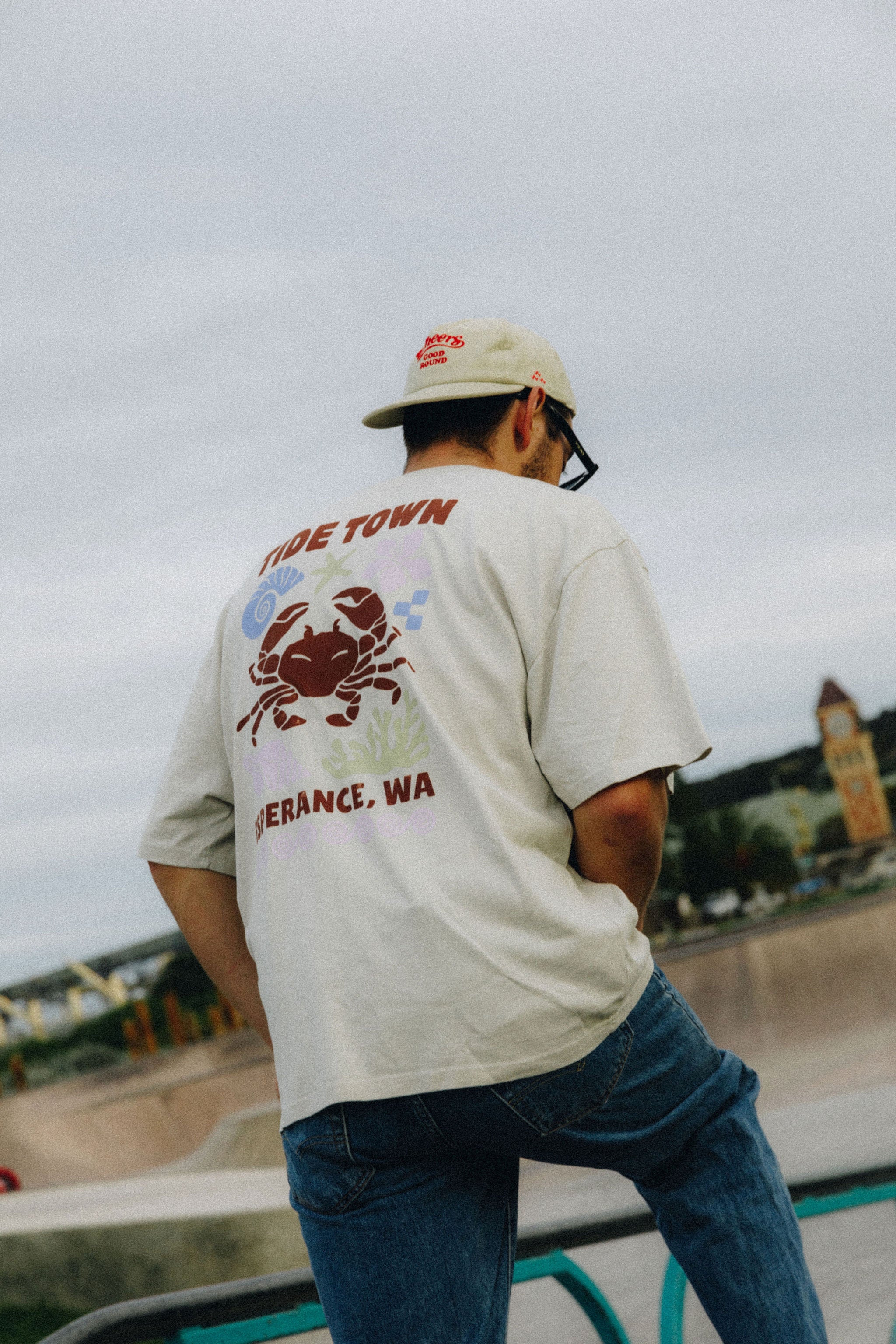 Tide Town Crab Unisex Tee - Bone
